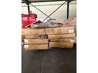 Display hondenmanden - afbeelding 1 van  3