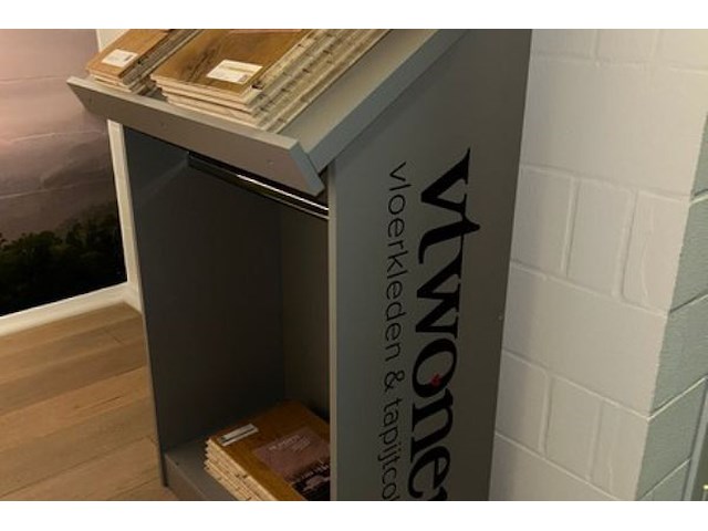 Display - afbeelding 2 van  4