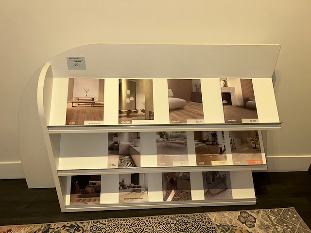 Display - afbeelding 1 van  3