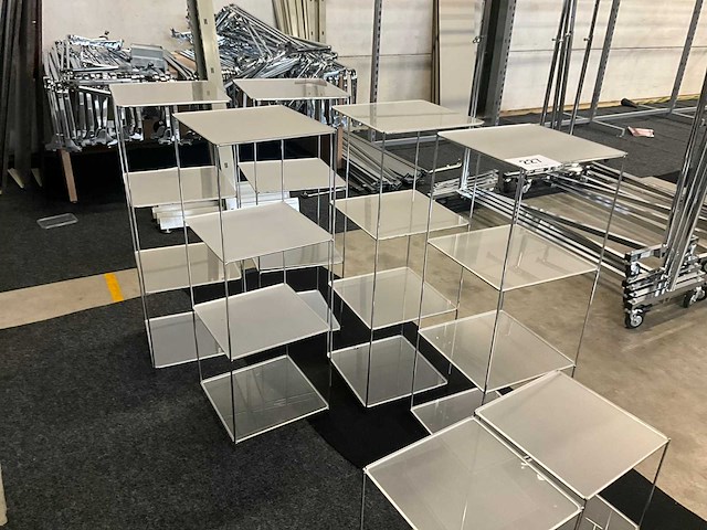 Displayzuilen/staanders (5x) - afbeelding 1 van  7