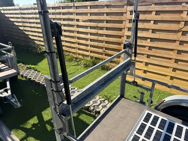 Dissel aanhangwagen met snelheidsbord - afbeelding 12 van  17