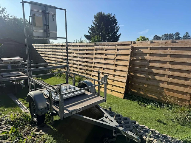 Dissel aanhangwagen met snelheidsbord - afbeelding 4 van  17