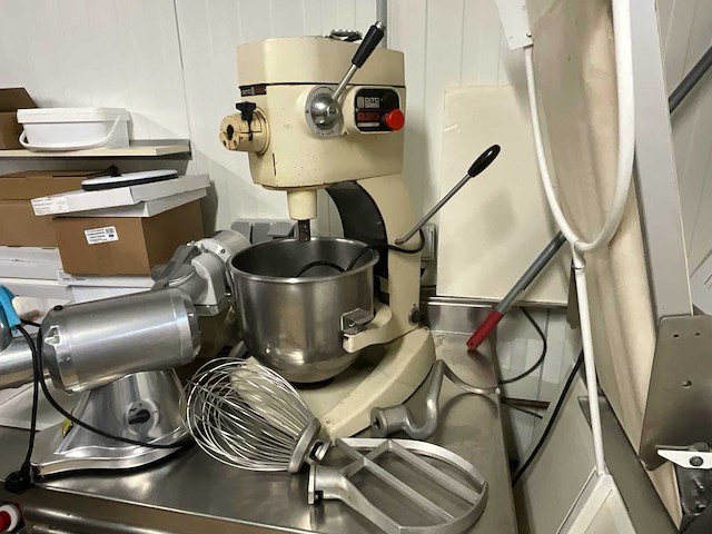 Dito sama b 20 mixer met bakkerijmachines voor gasfornuis - afbeelding 1 van  12