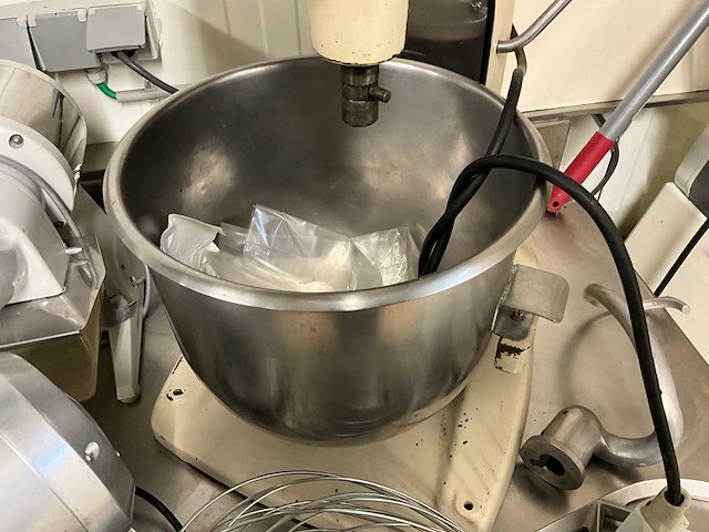 Dito sama b 20 mixer met bakkerijmachines voor gasfornuis - afbeelding 6 van  12