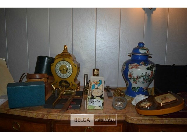 Div antieke spullen - afbeelding 1 van  6