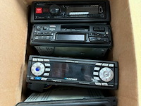 Div autoradio's - afbeelding 1 van  3