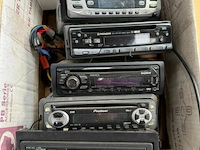 Div autoradio's - afbeelding 1 van  3