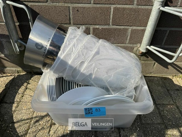 Div borden en champagne emmers - afbeelding 1 van  4