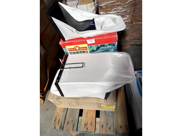 Div. grasopvangbakken voor grasmaaiers - afbeelding 1 van  2