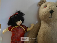 Div poppen en 1 poppenkleedje - afbeelding 2 van  4