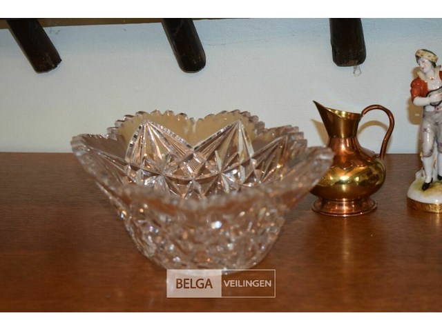 Div porselijnen deco en kristallen kom, koperen vaasje - afbeelding 2 van  6