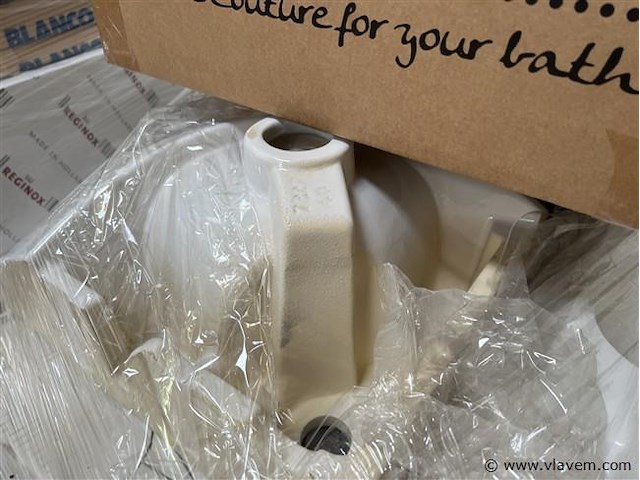 Div. sanitair - afbeelding 5 van  5