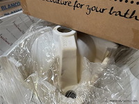 Div. sanitair - afbeelding 5 van  5