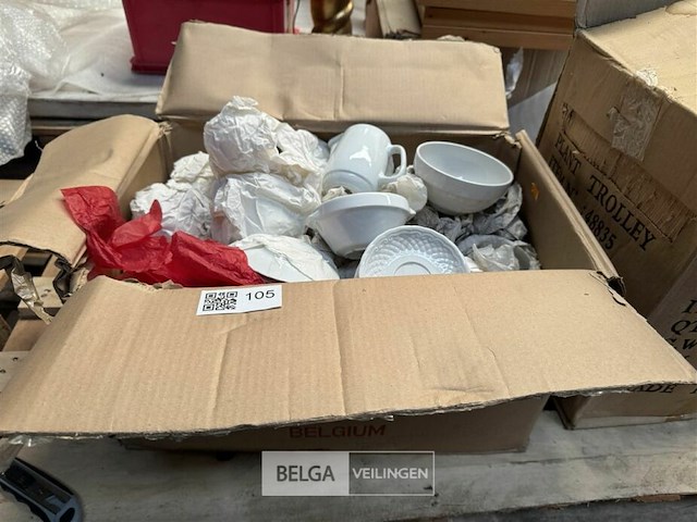 Div servies - afbeelding 2 van  2