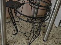 Div smeedijzeren bloemenhouder kleur wit - afbeelding 1 van  3