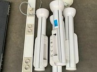 Div stekkerhouders op voet - afbeelding 1 van  2