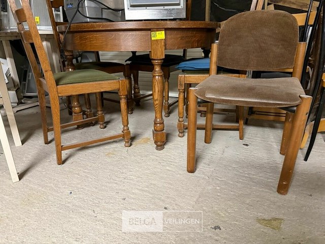 Div stoelen en tafel - afbeelding 2 van  2