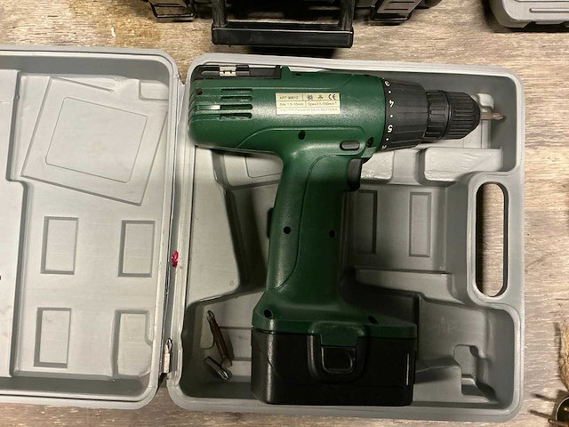 Divers aannemersmateriaal (4x) - afbeelding 3 van  9