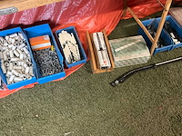 Divers aannemersmateriaal - afbeelding 8 van  18