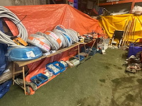 Divers aannemersmateriaal - afbeelding 1 van  18