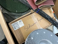 Divers aannemersmateriaal - afbeelding 10 van  11