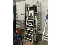 Divers aannemersmateriaal - afbeelding 2 van  5