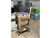 Divers aannemersmateriaal - afbeelding 3 van  10