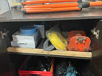 Divers aannemersmateriaal - afbeelding 7 van  8