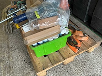 Divers aannemersmateriaal - afbeelding 2 van  11