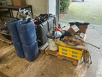 Divers aannemersmateriaal - afbeelding 1 van  11