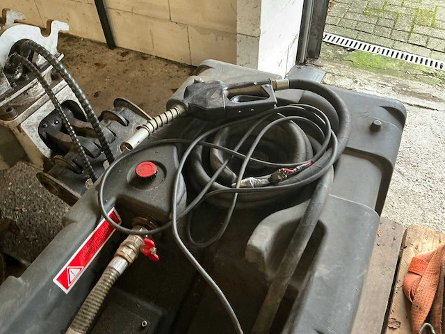 Divers aannemersmateriaal - afbeelding 6 van  11