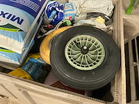 Divers aannemersmateriaal - afbeelding 2 van  11