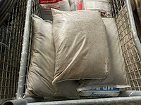 Divers aannemersmateriaal - afbeelding 9 van  11