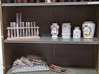 Divers apotheekmateriaal - afbeelding 3 van  3