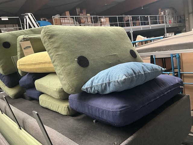 Divers bene design meubilair - afbeelding 10 van  11