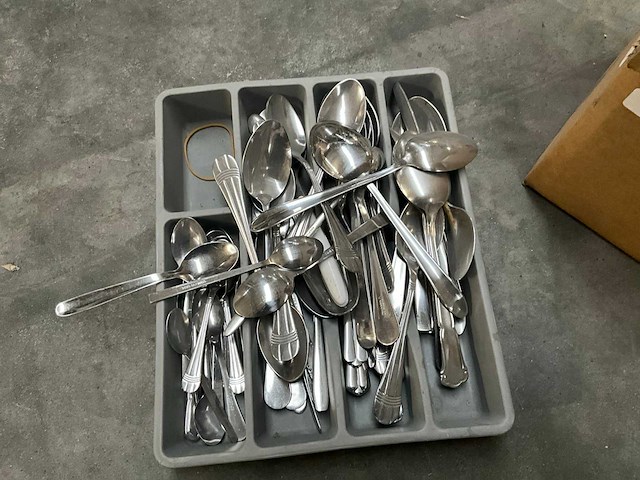 Divers bestek - afbeelding 2 van  2