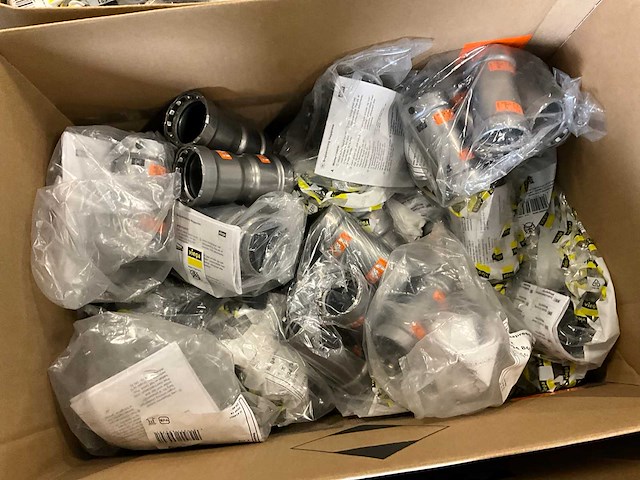 Divers cv-installatiemateriaal - afbeelding 2 van  14