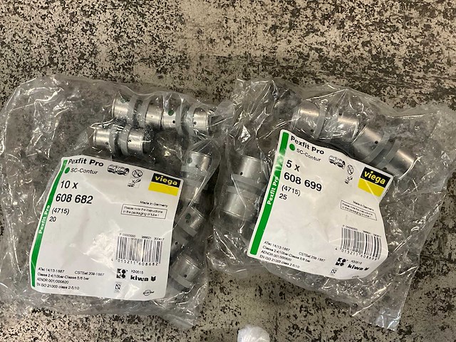 Divers cv-installatiemateriaal - afbeelding 10 van  17