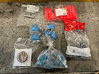 Divers cv-installatiemateriaal - afbeelding 1 van  13