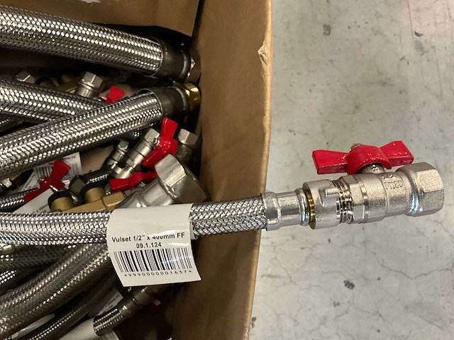 Divers cv-installatiemateriaal - afbeelding 11 van  16