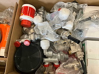 Divers cv-installatiemateriaal - afbeelding 15 van  16