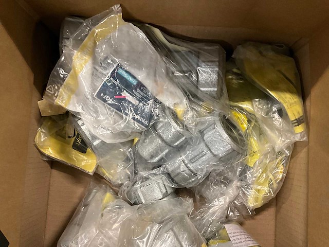 Divers cv-installatiemateriaal - afbeelding 5 van  17