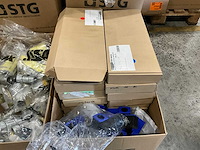 Divers cv-installatiemateriaal - afbeelding 6 van  17