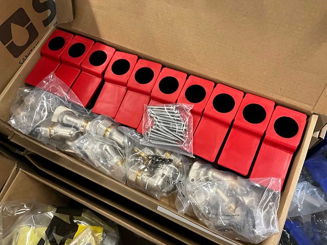 Divers cv-installatiemateriaal - afbeelding 7 van  17