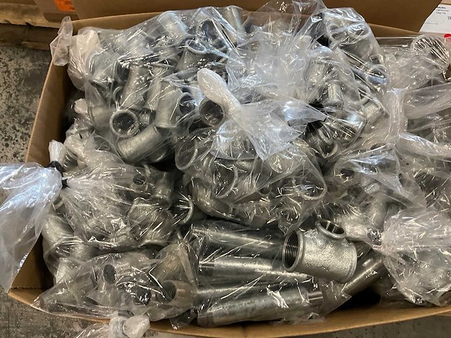 Divers cv-installatiemateriaal - afbeelding 14 van  17