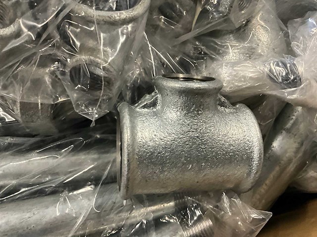 Divers cv-installatiemateriaal - afbeelding 15 van  17