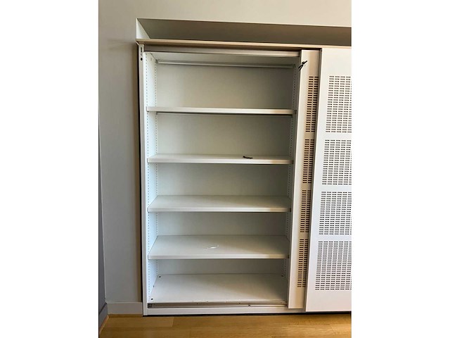 Divers design kantoormeubilair (13x) - afbeelding 10 van  34