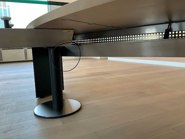 Divers design kantoormeubilair (5x) - afbeelding 2 van  26