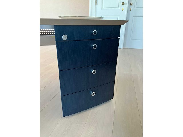 Divers design kantoormeubilair (5x) - afbeelding 3 van  26