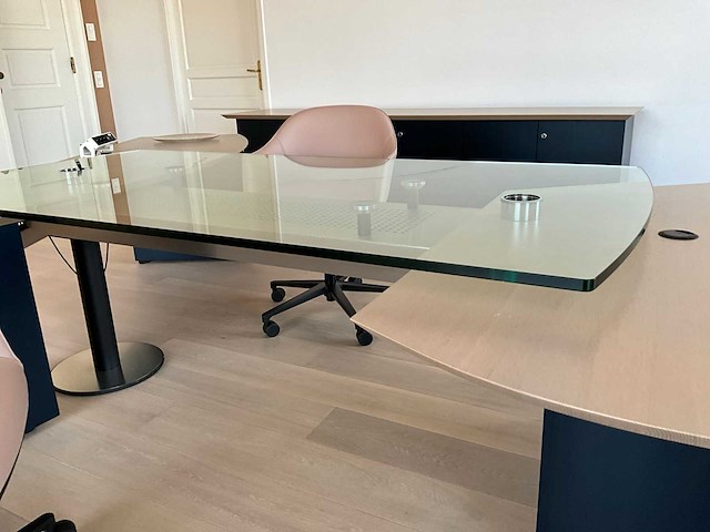 Divers design kantoormeubilair (5x) - afbeelding 8 van  26